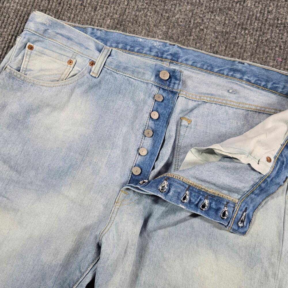 Levi's 501 Jeans Mens 40x32 Blue Light Wash Straight Denim Button Fly Cotton